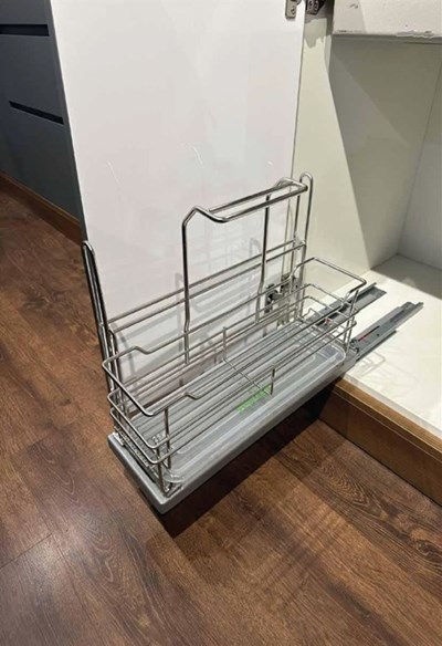 GIÁ ĐỂ CHAI LỌ DƯỚI CHẬU RỬA-FS-SB200S